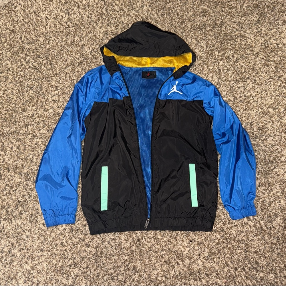 Air Jordan Youth Large 12-13years windbreaker wind jacket